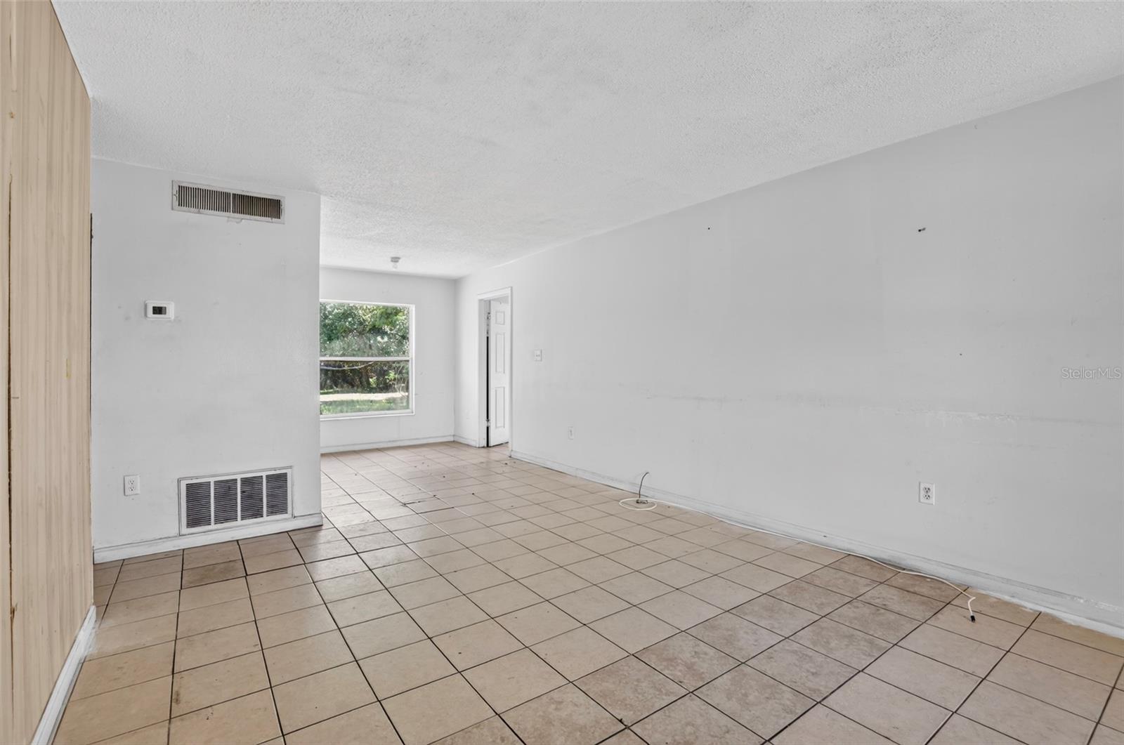 2005 HARTWELL AVE, SANFORD, FL, 32771