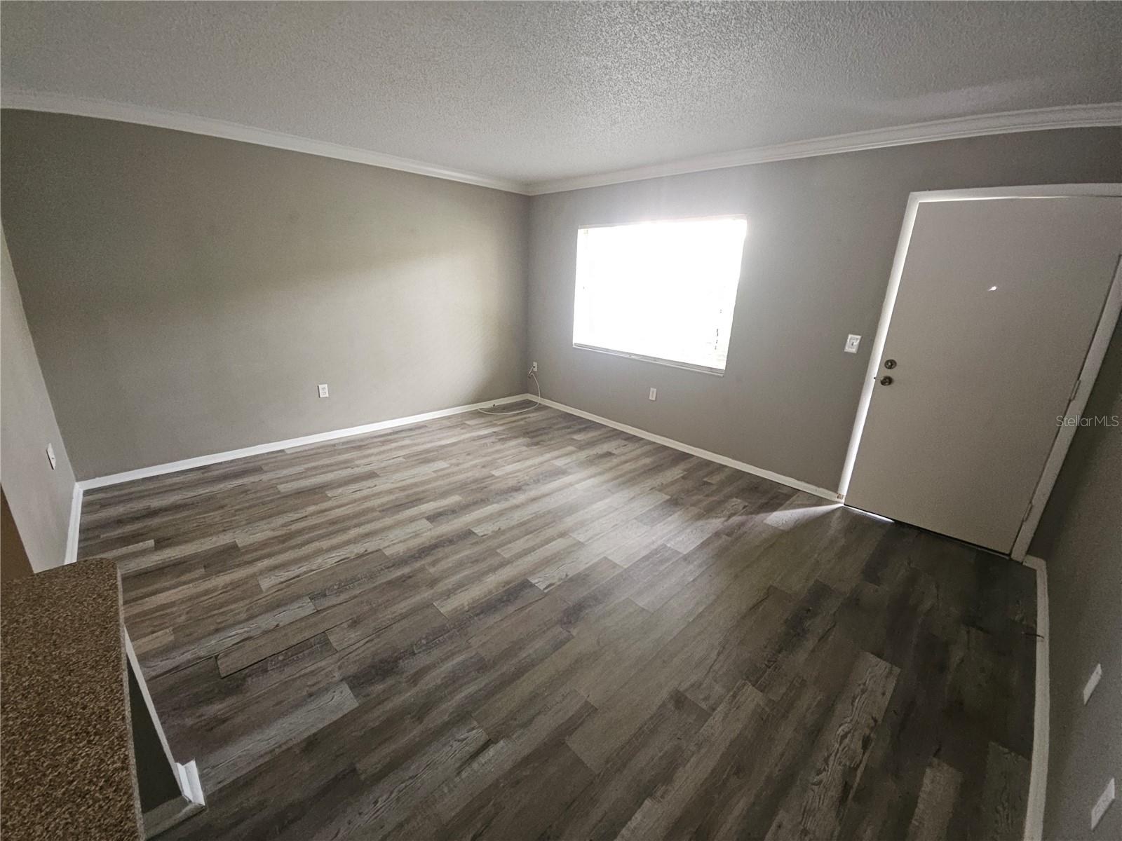 O6343655 Property Photo