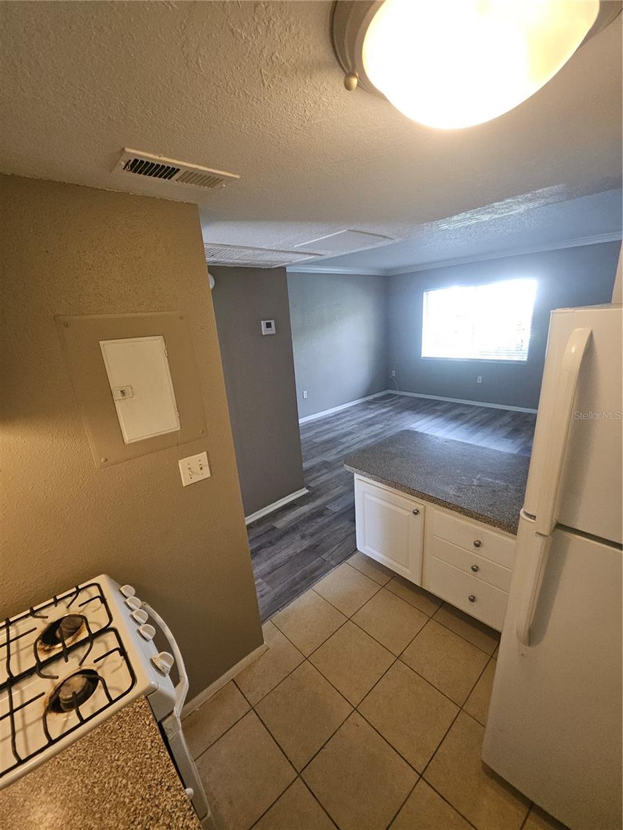 O6343655 Property Photo