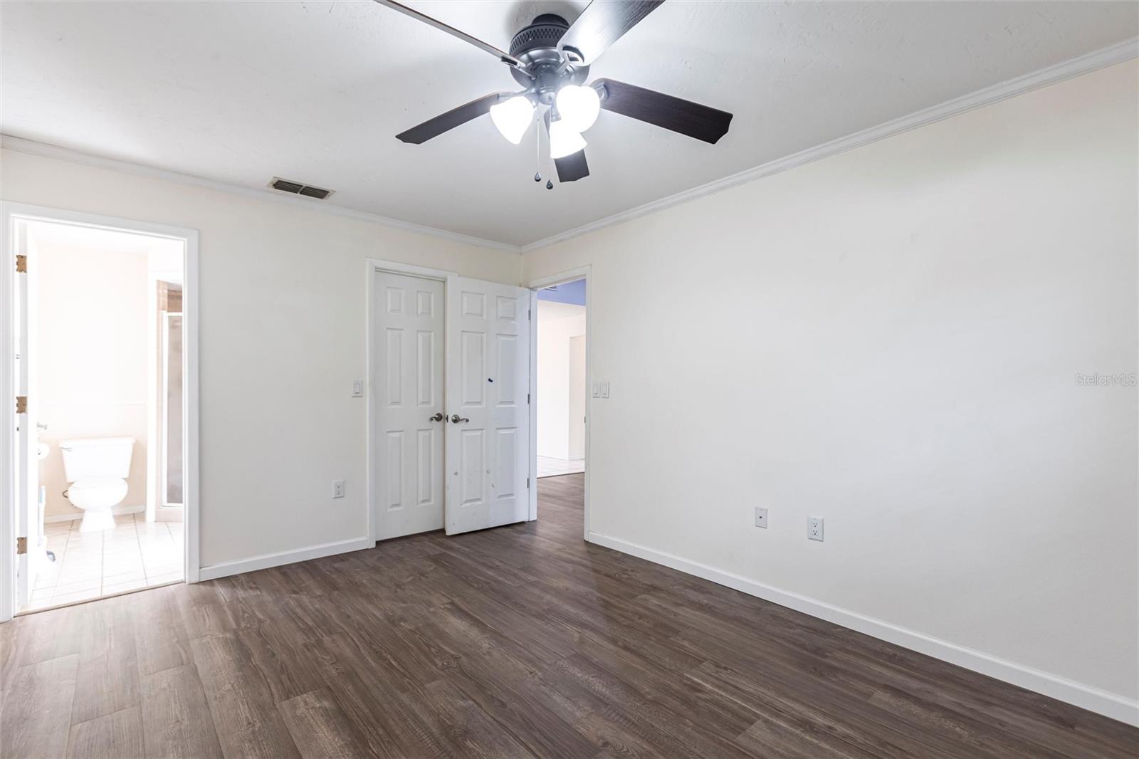 5846 DEER HOLLOW LN E, SARASOTA, FL, 34232