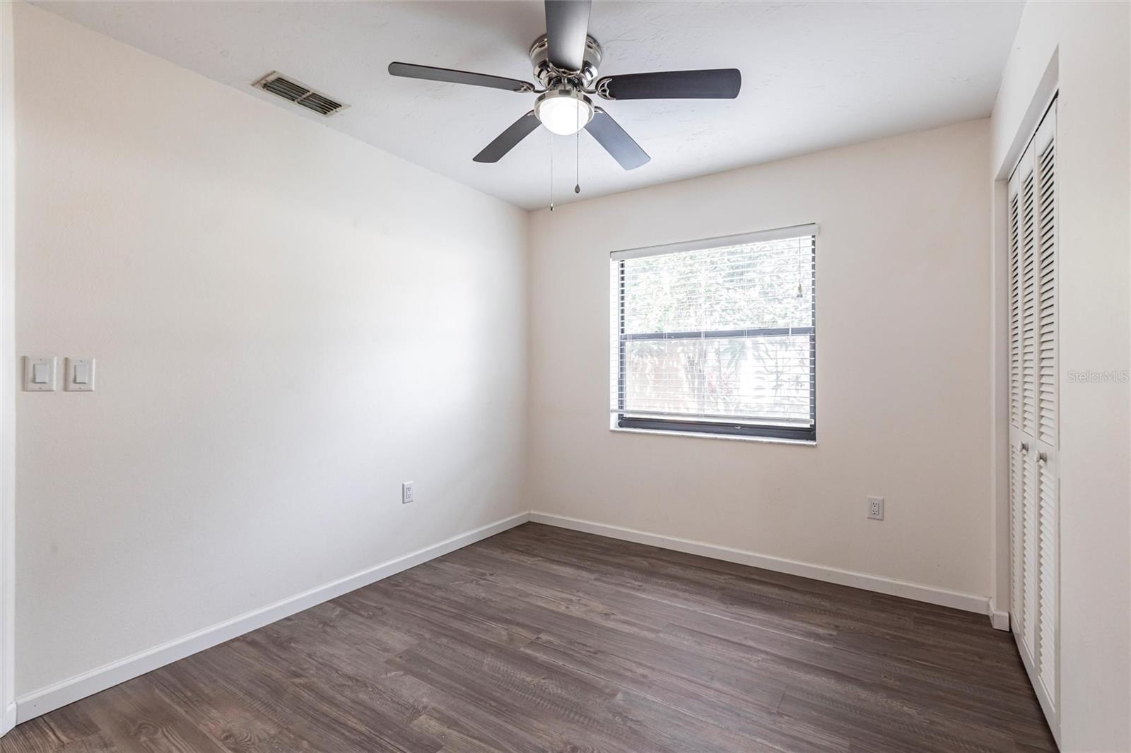 5846 DEER HOLLOW LN E, SARASOTA, FL, 34232