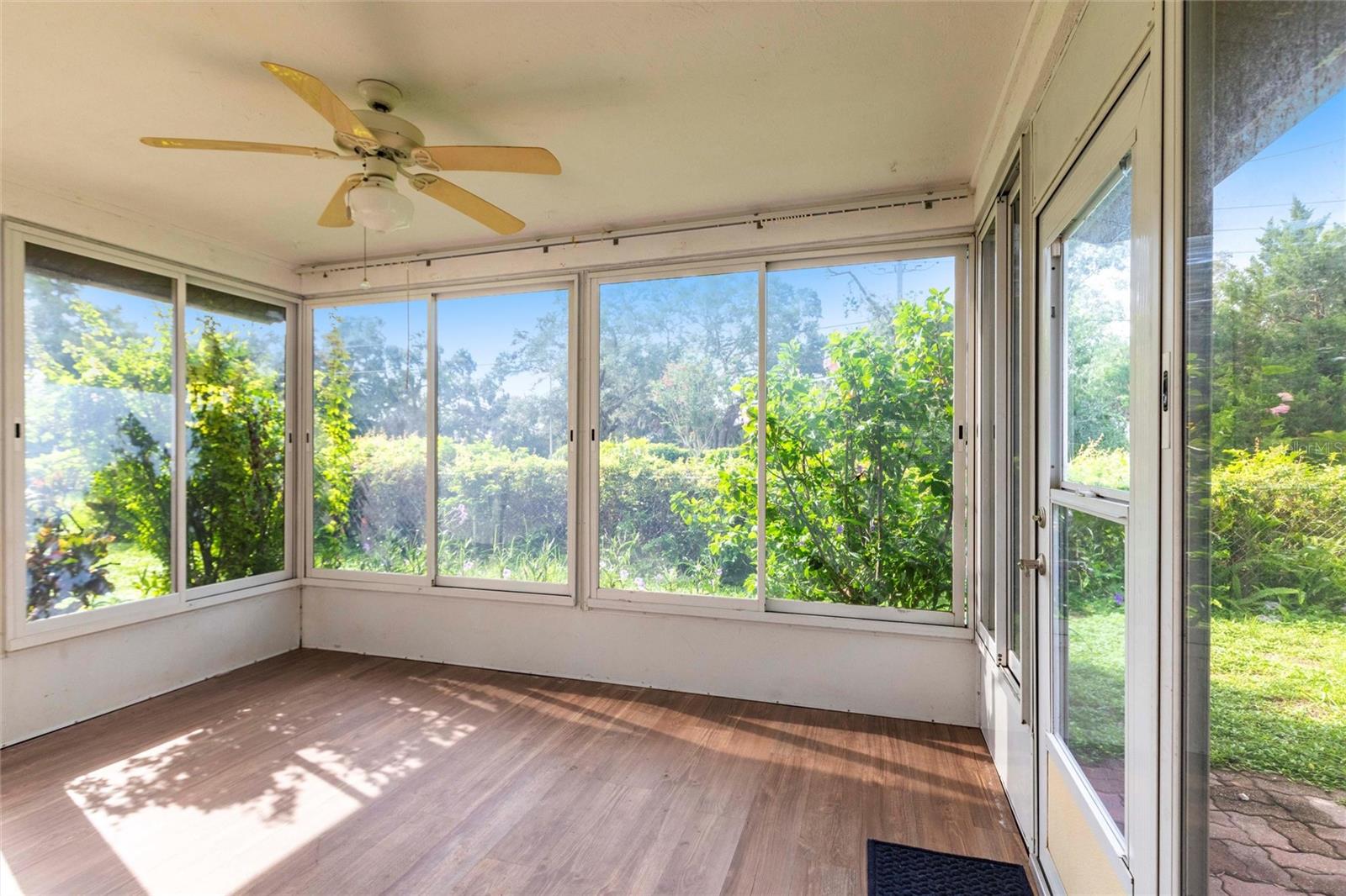 5846 DEER HOLLOW LN E, SARASOTA, FL, 34232