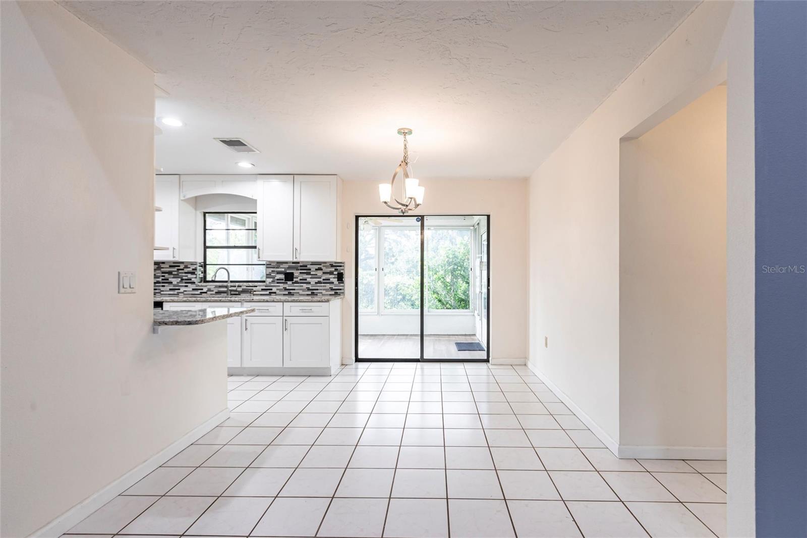 5846 DEER HOLLOW LN E, SARASOTA, FL, 34232