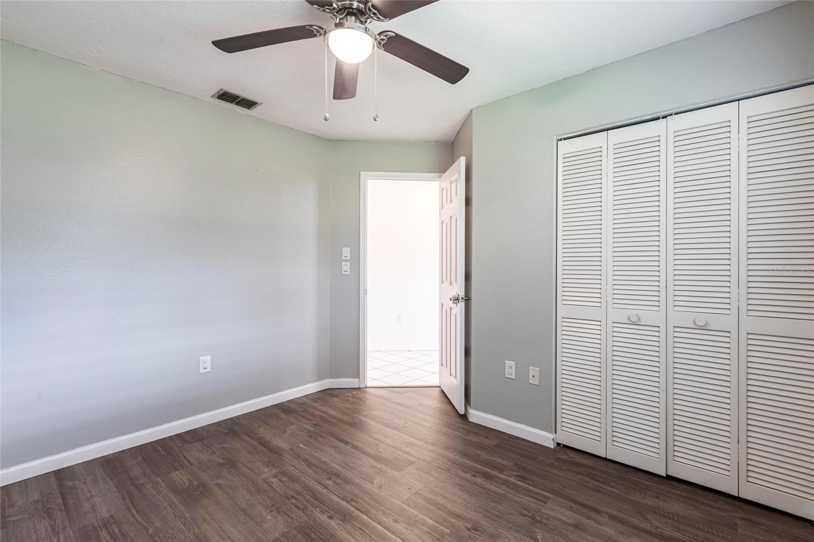 5846 DEER HOLLOW LN E, SARASOTA, FL, 34232