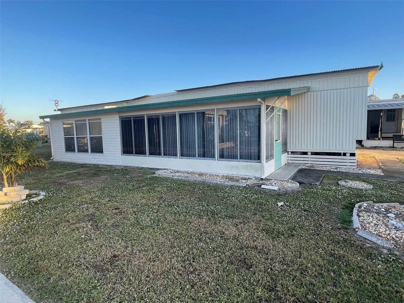 TB8426927 Property Photo