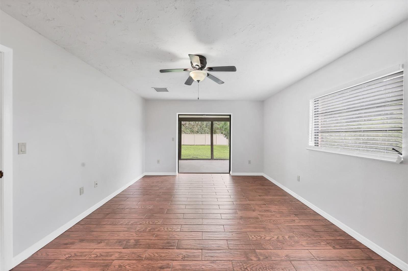 A4664893 Property Photo