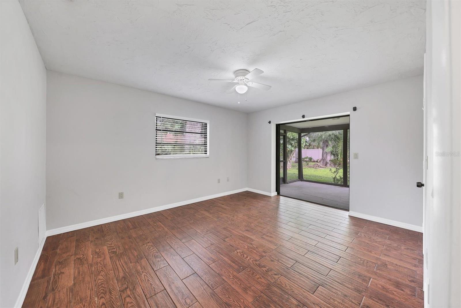 A4664893 Property Photo
