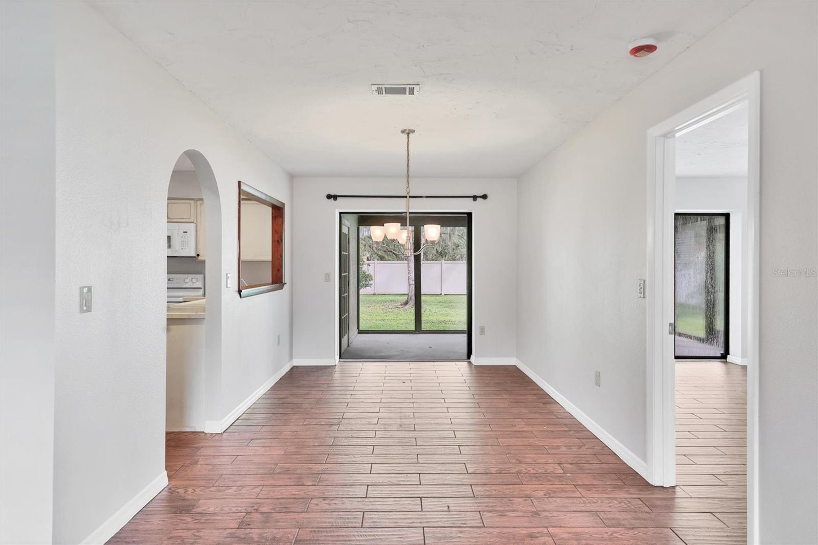 A4664893 Property Photo
