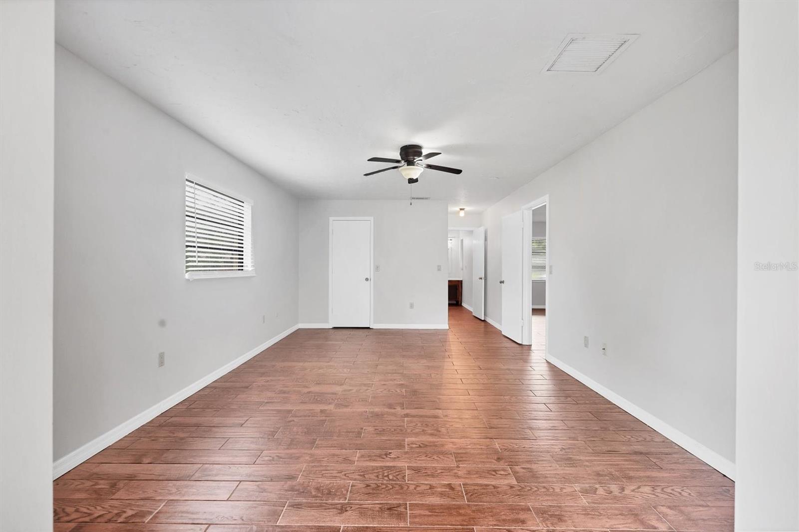 A4664893 Property Photo