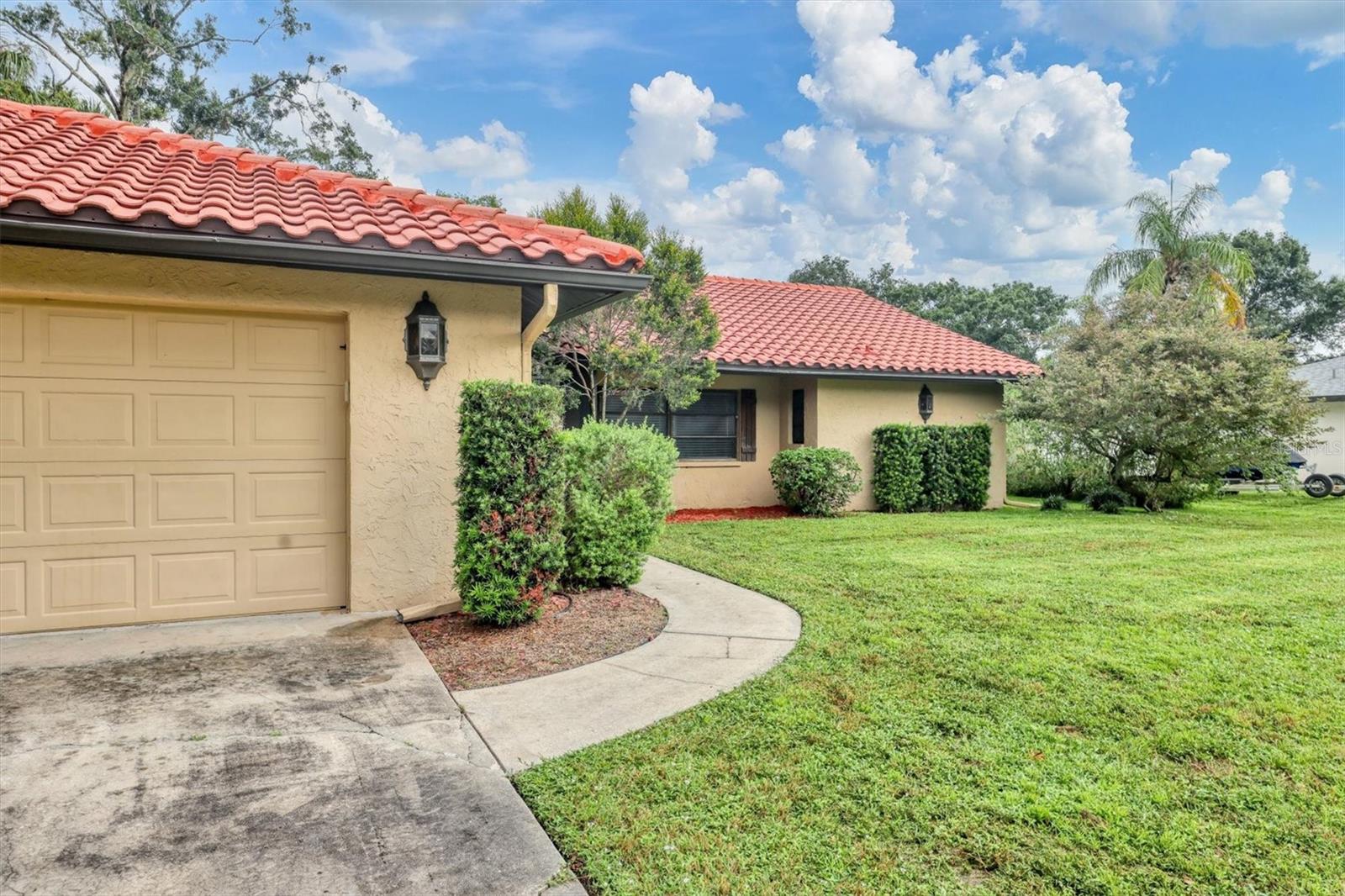 A4664893 Property Photo