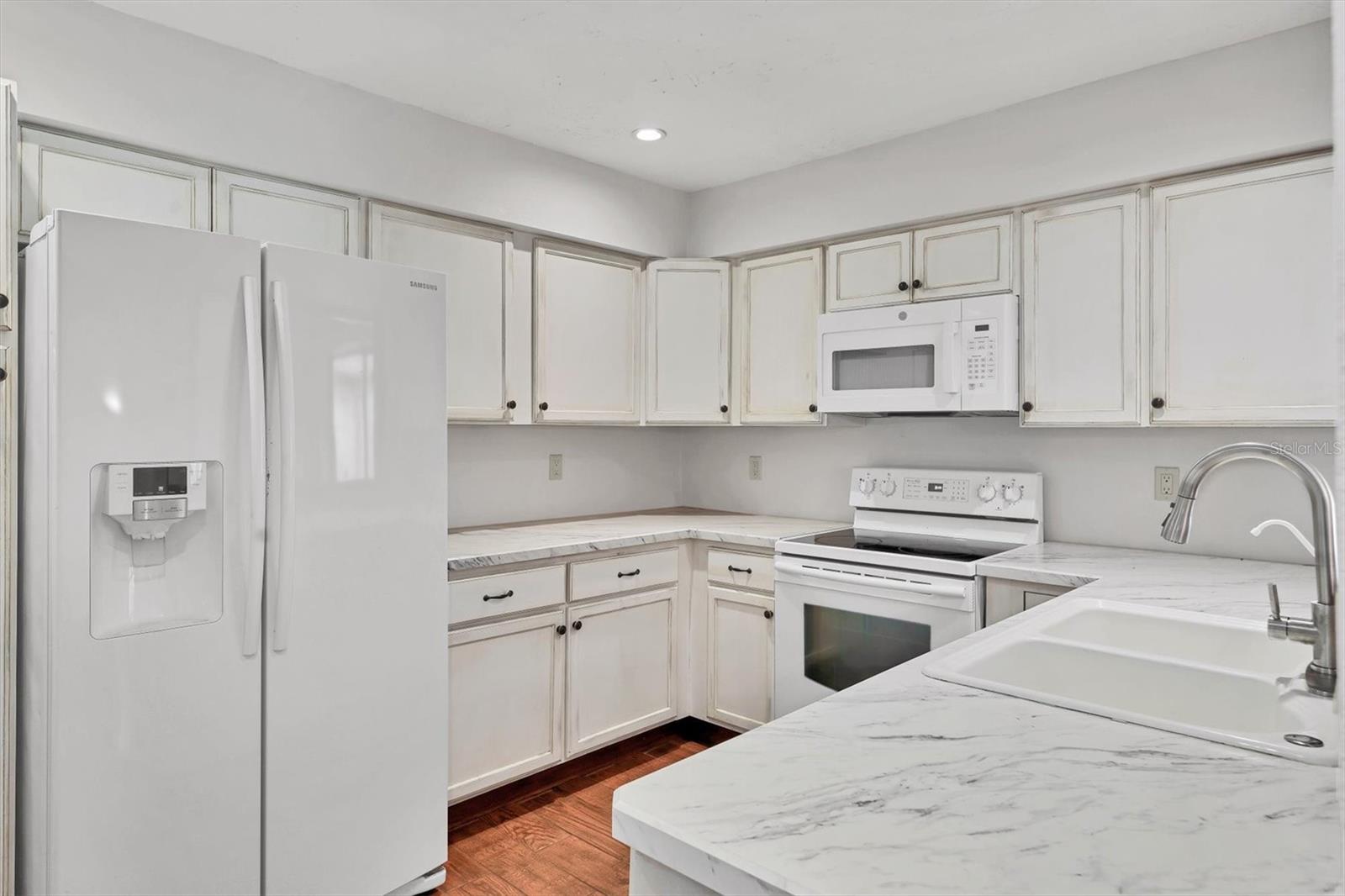A4664893 Property Photo