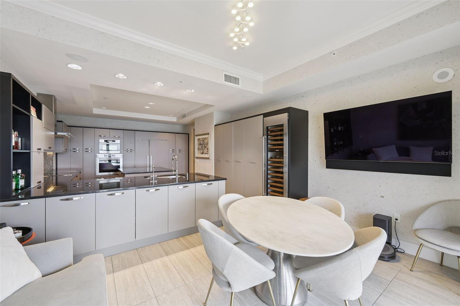 A4664895 Property Photo