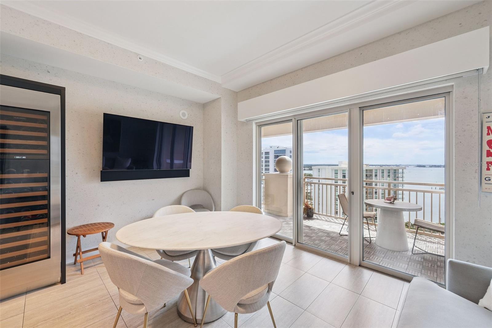 A4664895 Property Photo