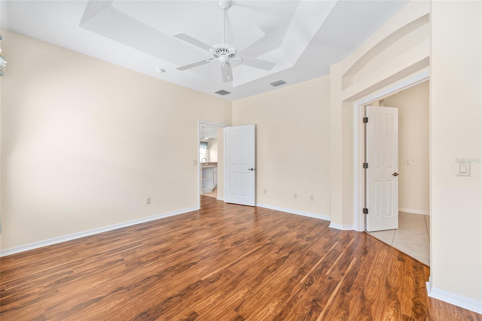 635 ALLENWOOD LOOP, THE VILLAGES, FL, 32162