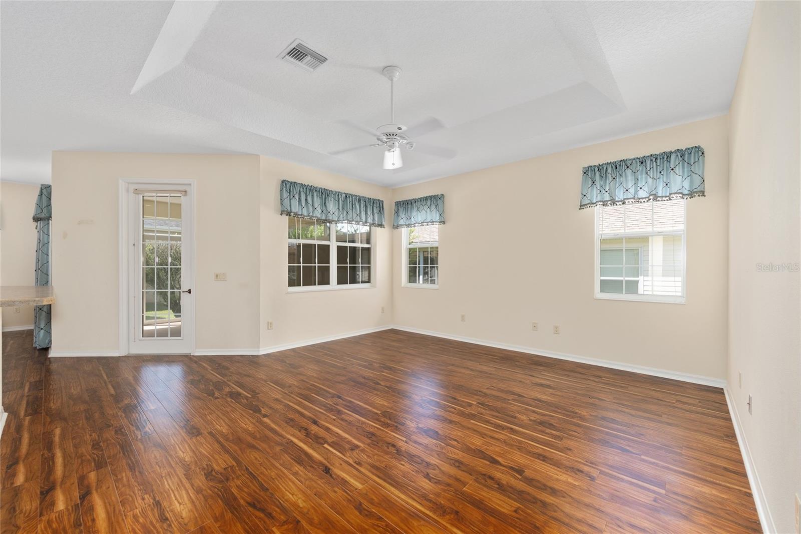 635 ALLENWOOD LOOP, THE VILLAGES, FL, 32162