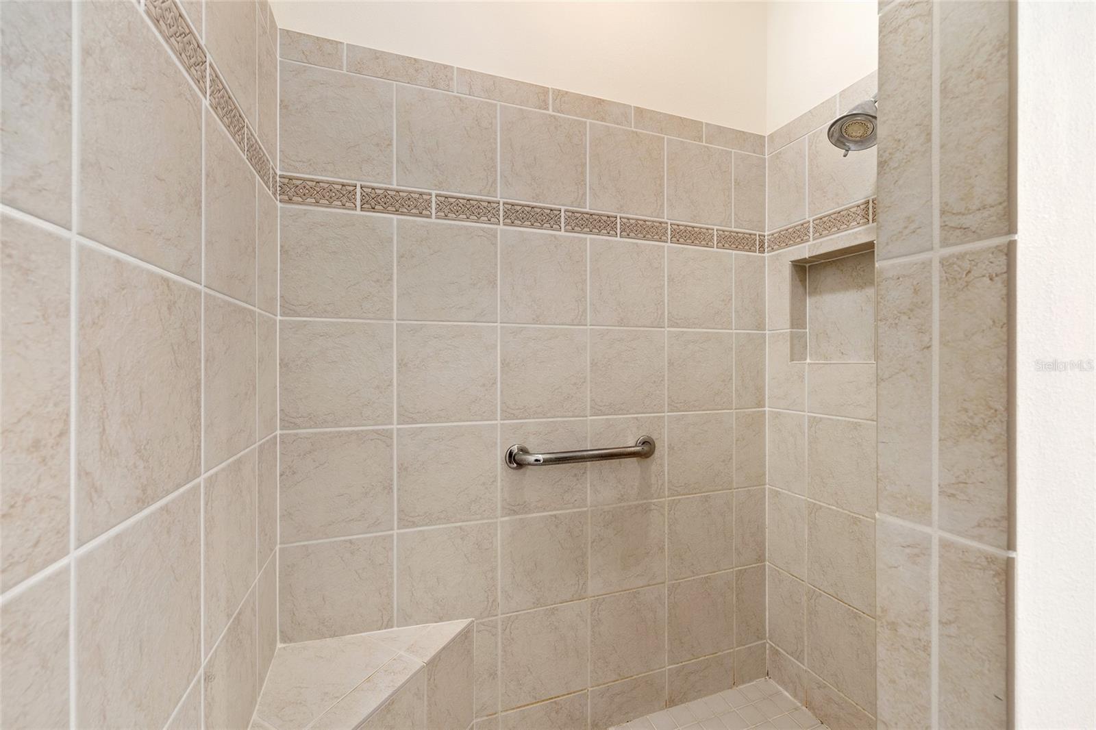 635 ALLENWOOD LOOP, THE VILLAGES, FL, 32162