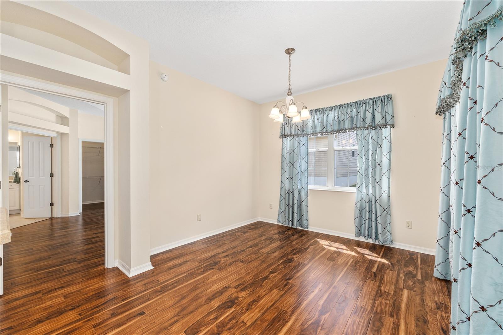 635 ALLENWOOD LOOP, THE VILLAGES, FL, 32162