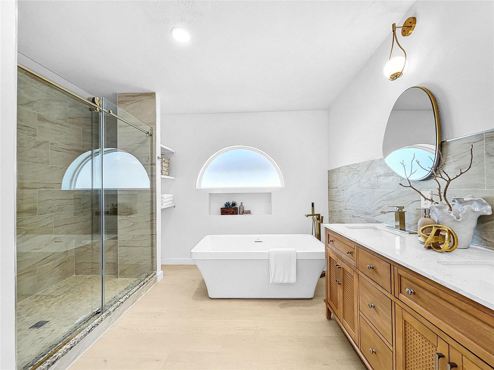 TB8427022 Property Photo