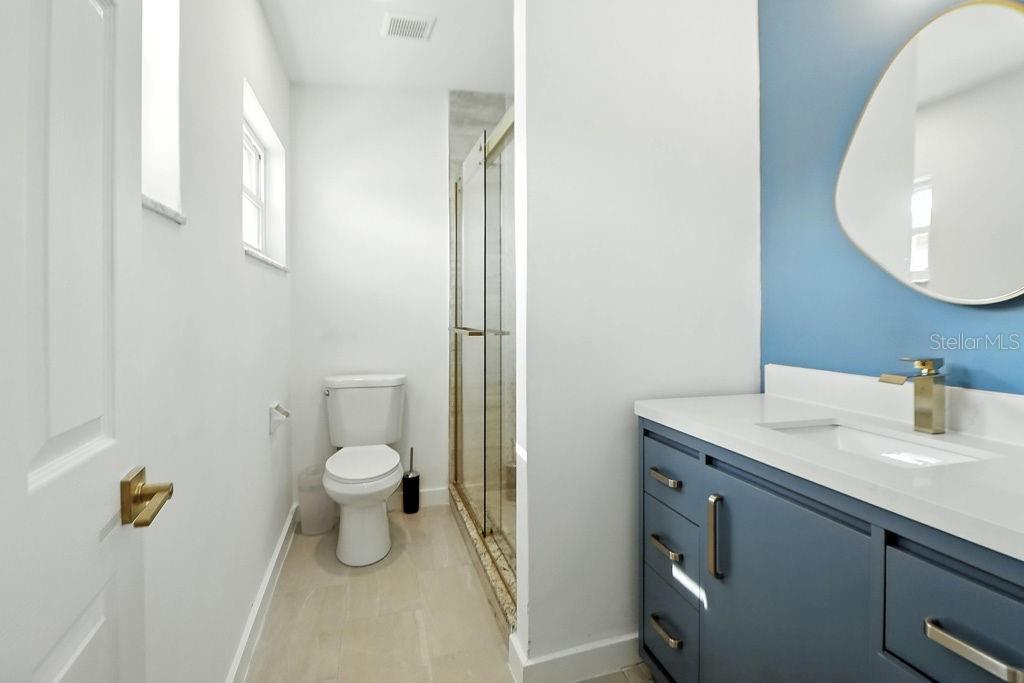 TB8427022 Property Photo