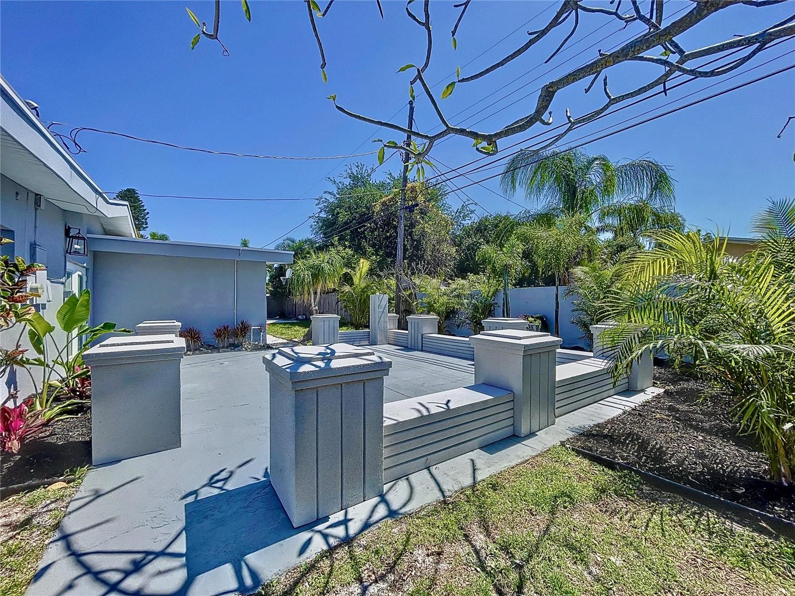 TB8427022 Property Photo