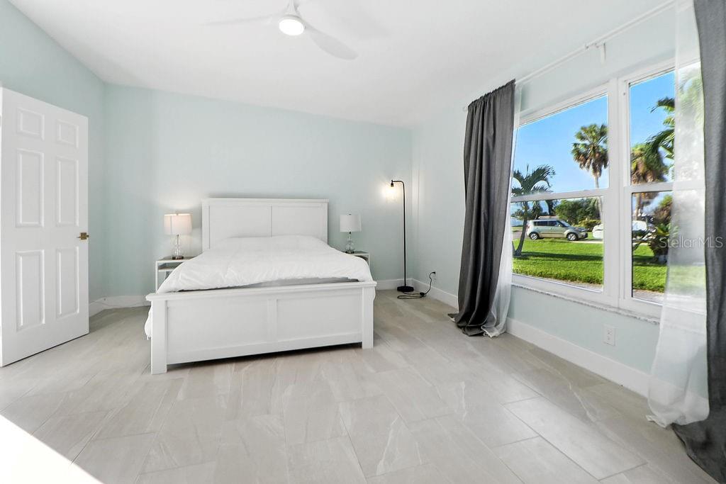 TB8427022 Property Photo