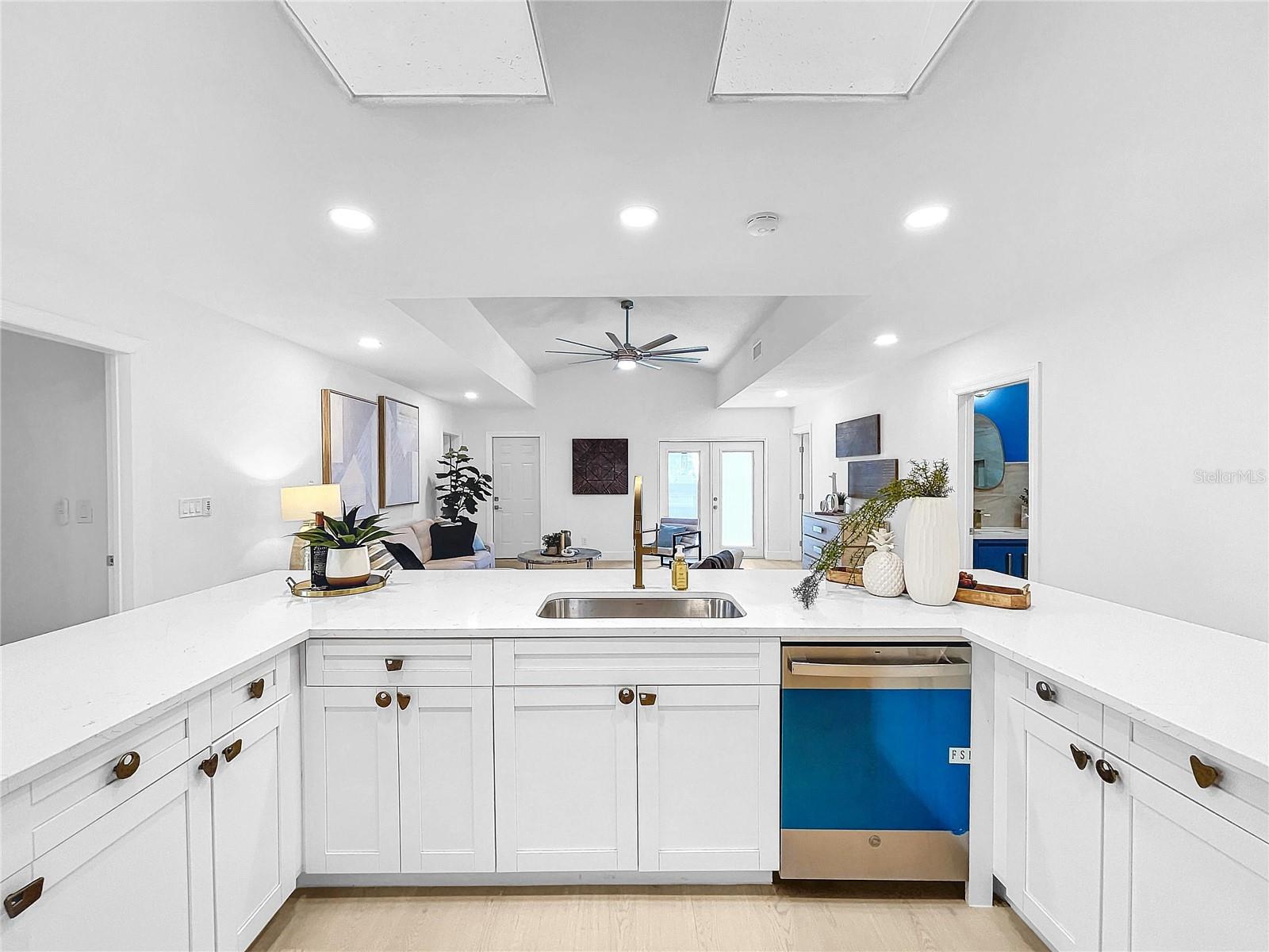 TB8427022 Property Photo