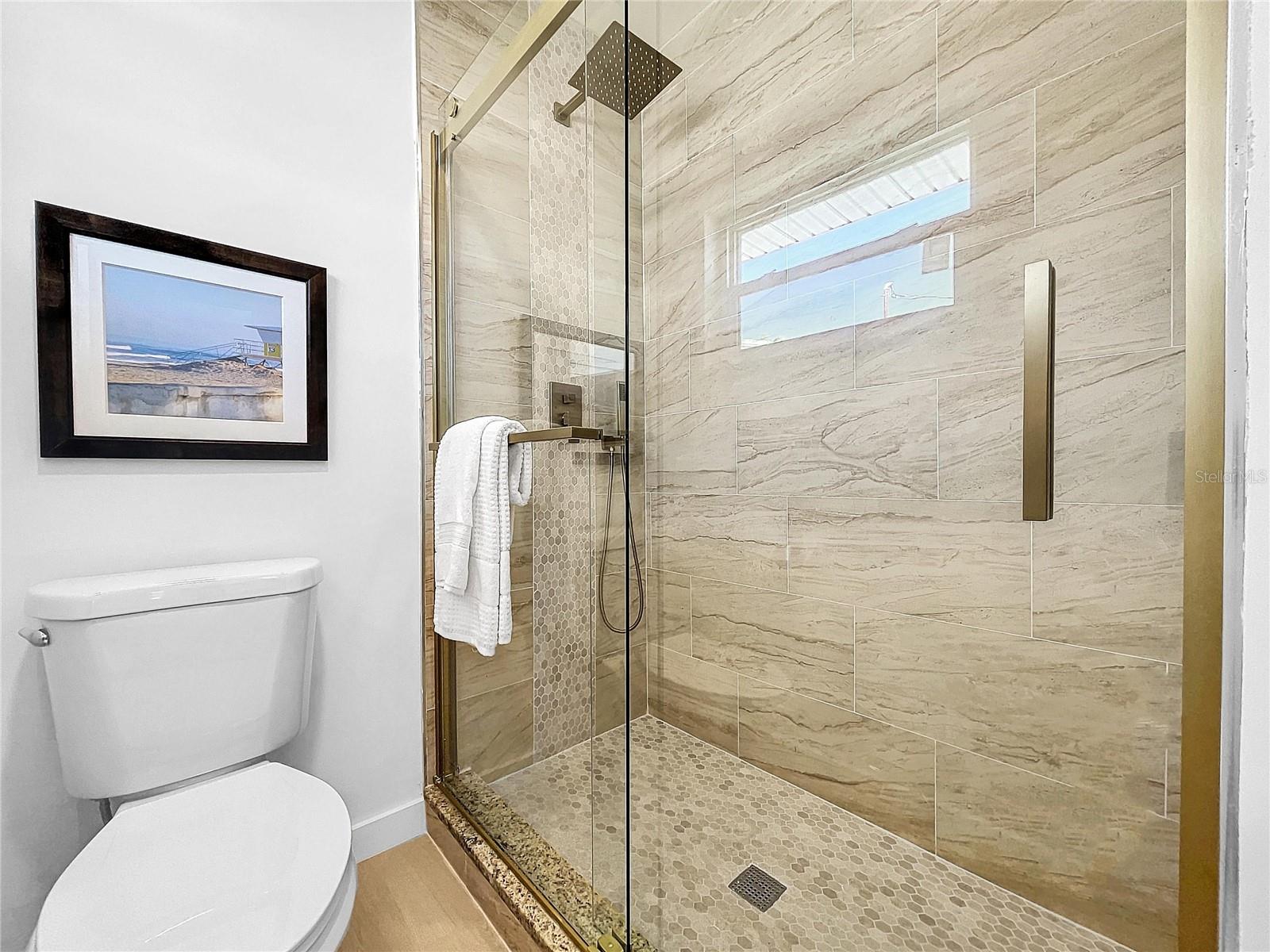 TB8427022 Property Photo