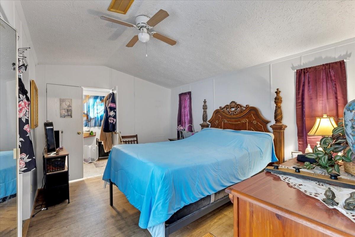 GC533997 Property Photo