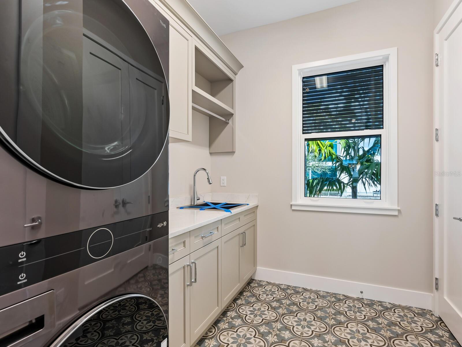 A4664936 Property Photo