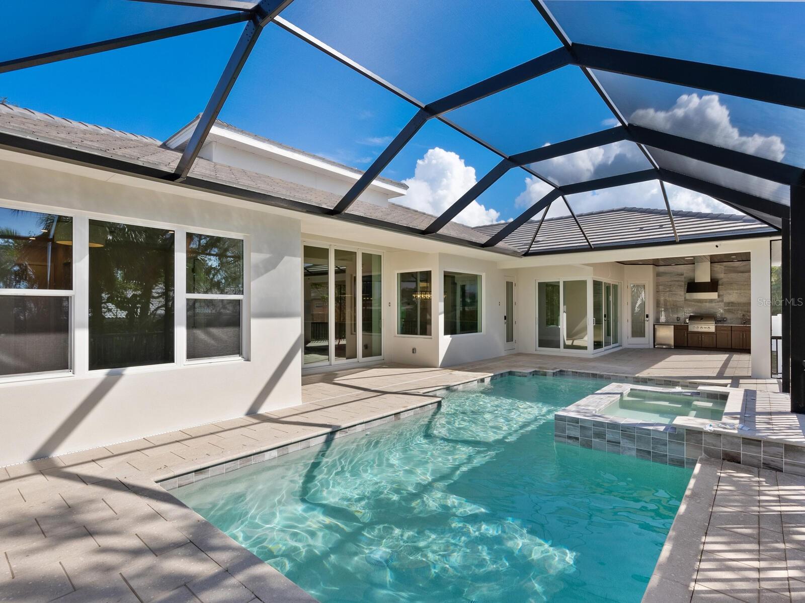 A4664936 Property Photo