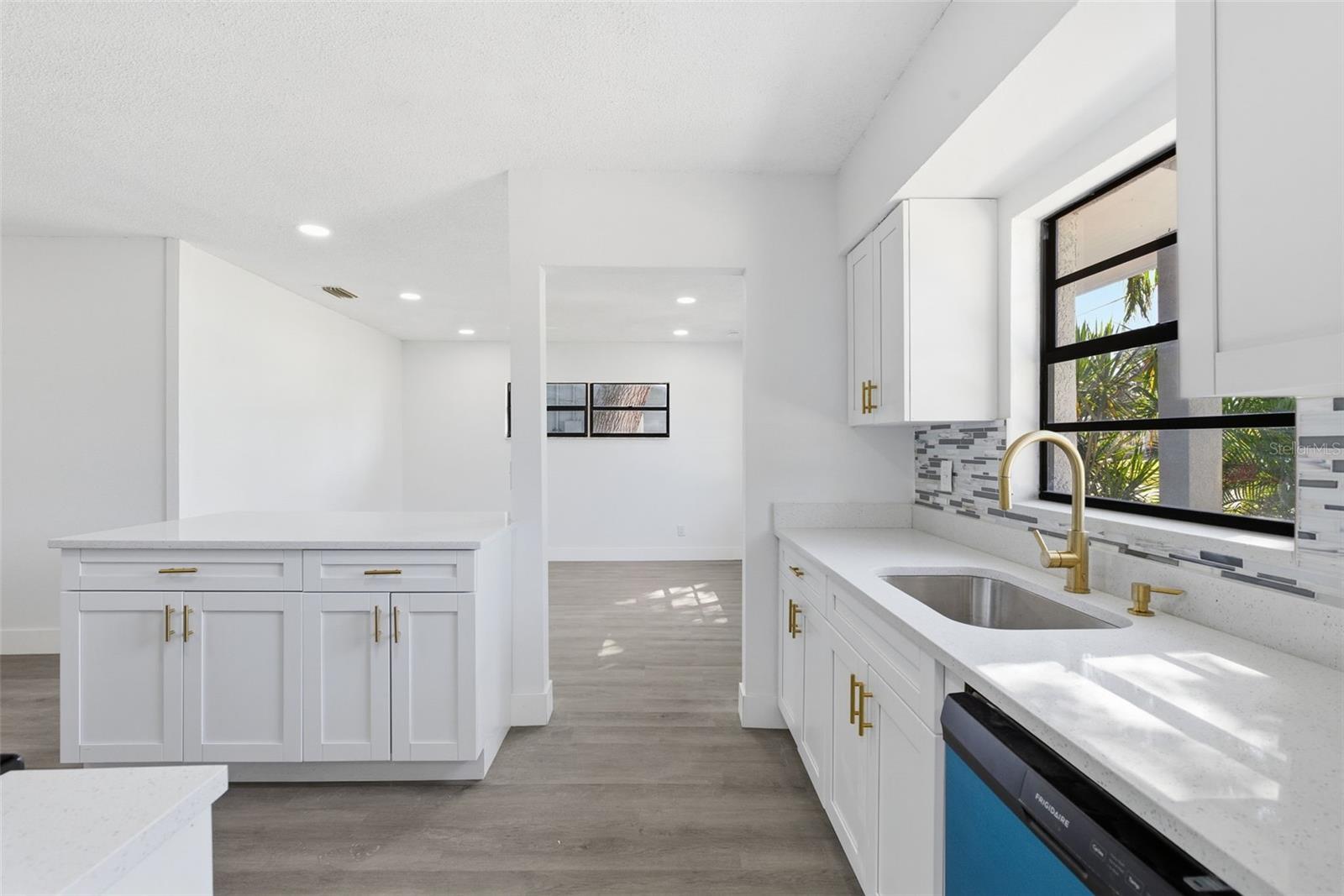 7408 CELESTE LN, TAMPA, FL, 33619