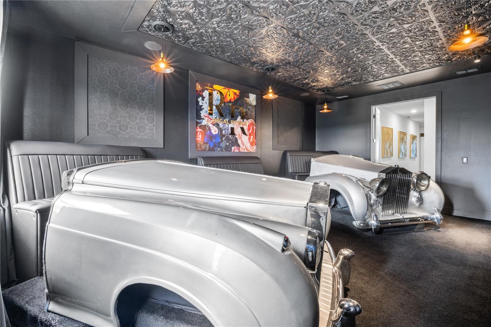 O6343881 Property Photo