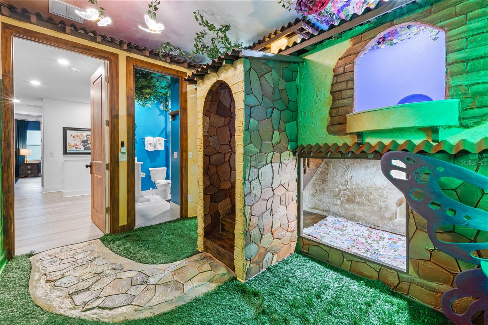 O6343881 Property Photo