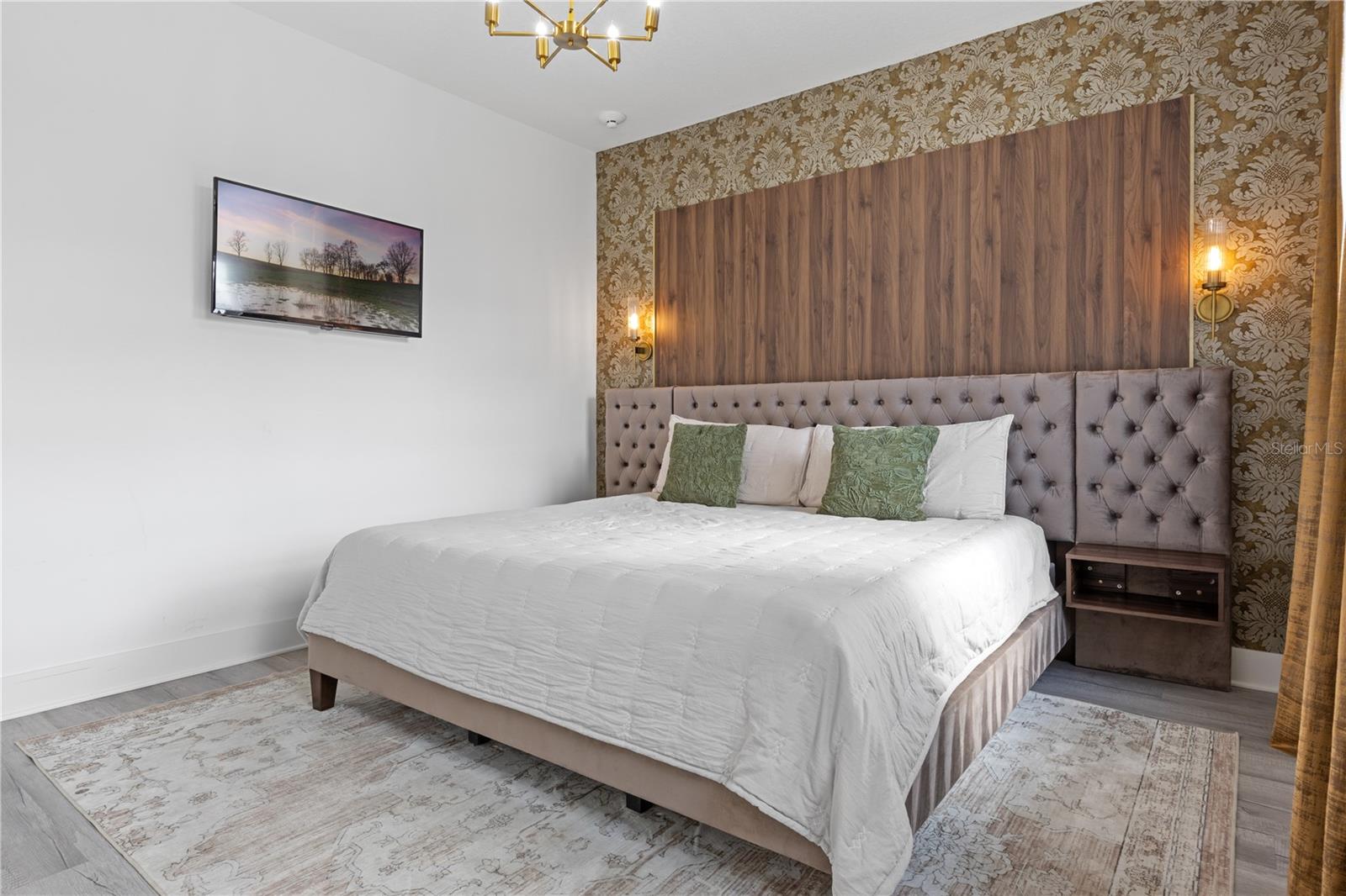 O6343881 Property Photo