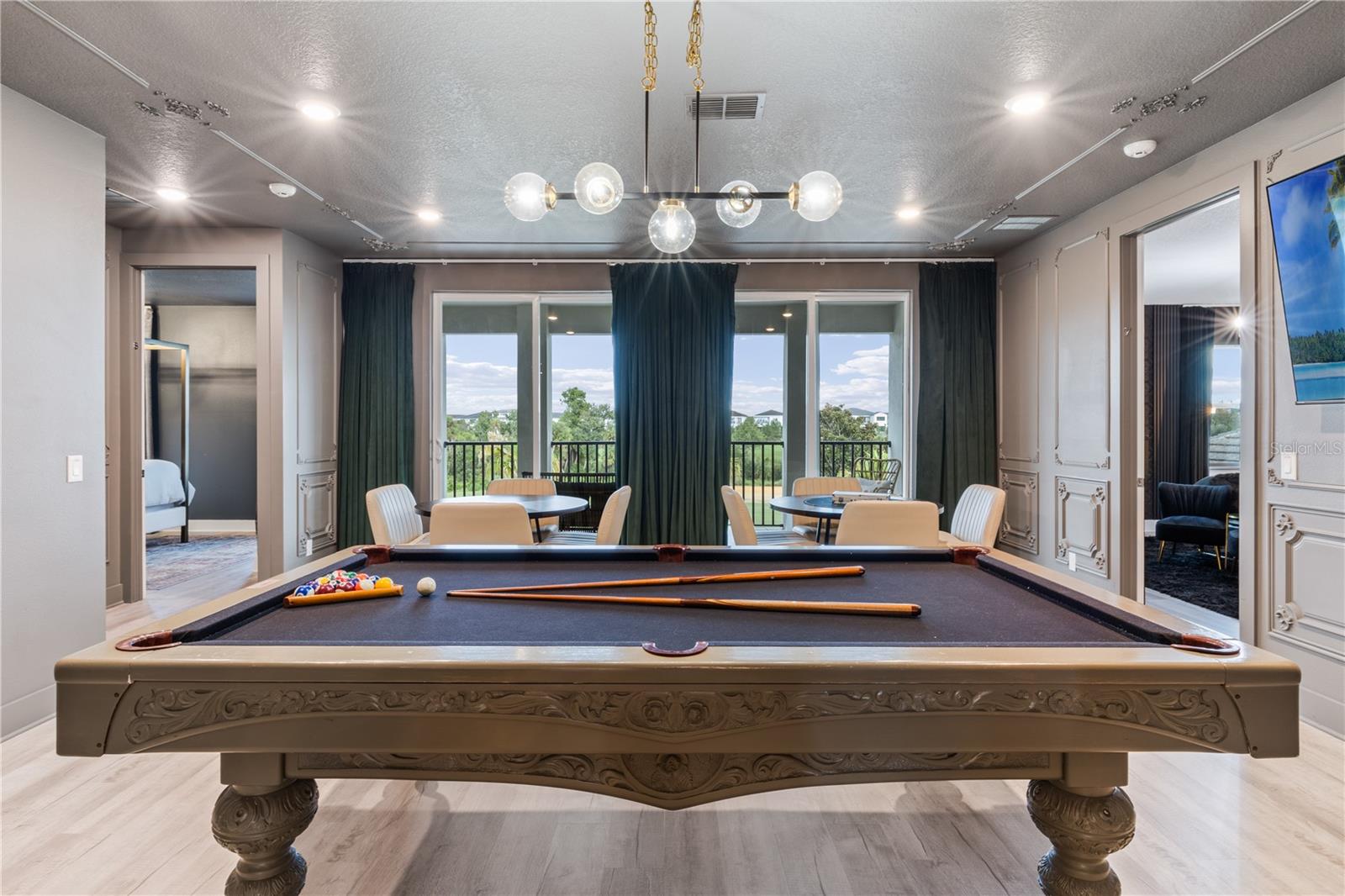 O6343881 Property Photo