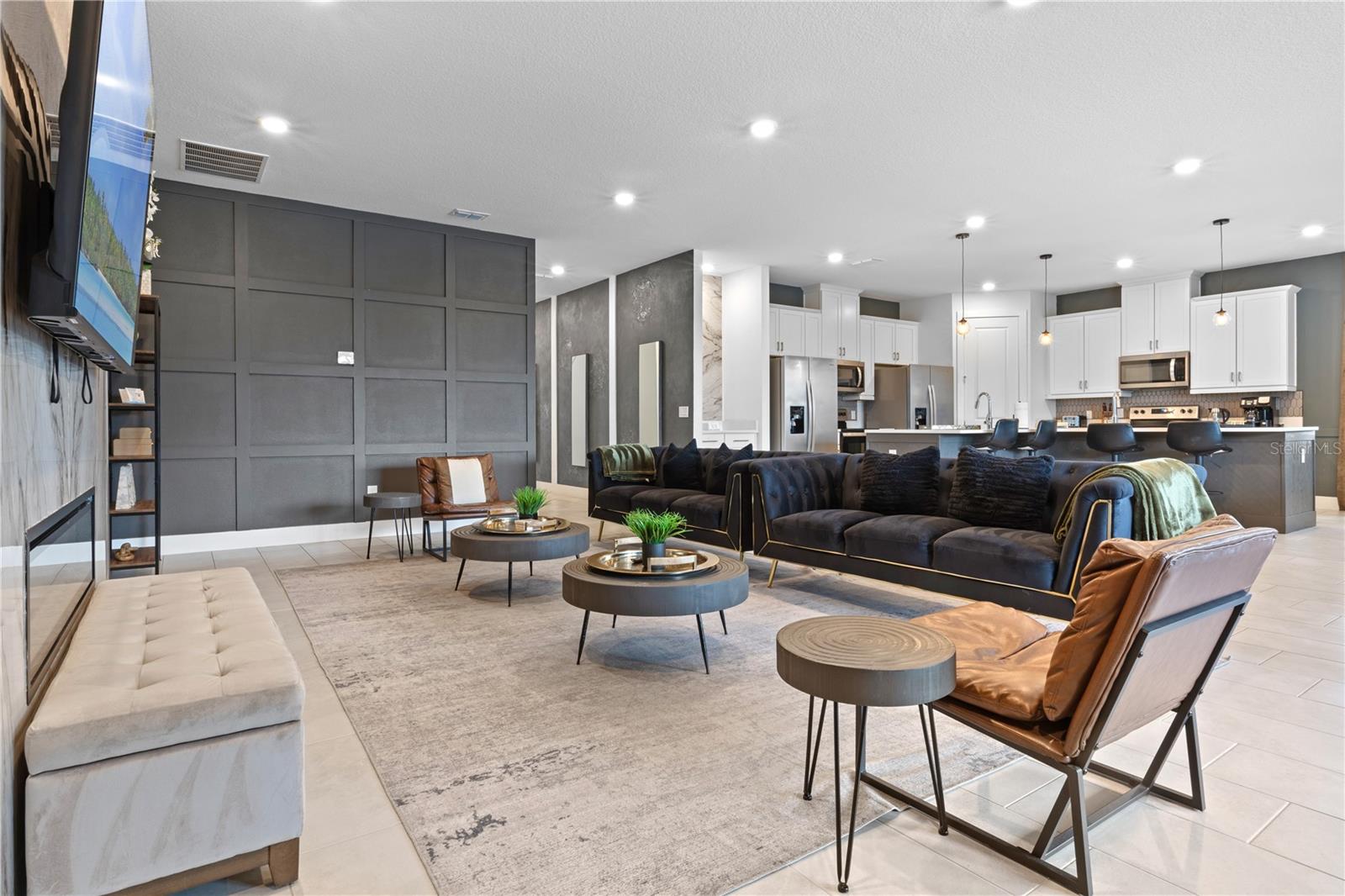 O6343881 Property Photo