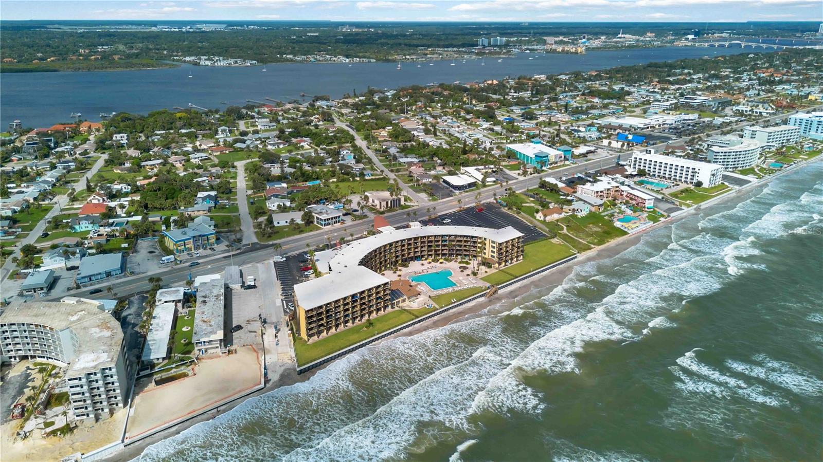 O6343907 Property Photo