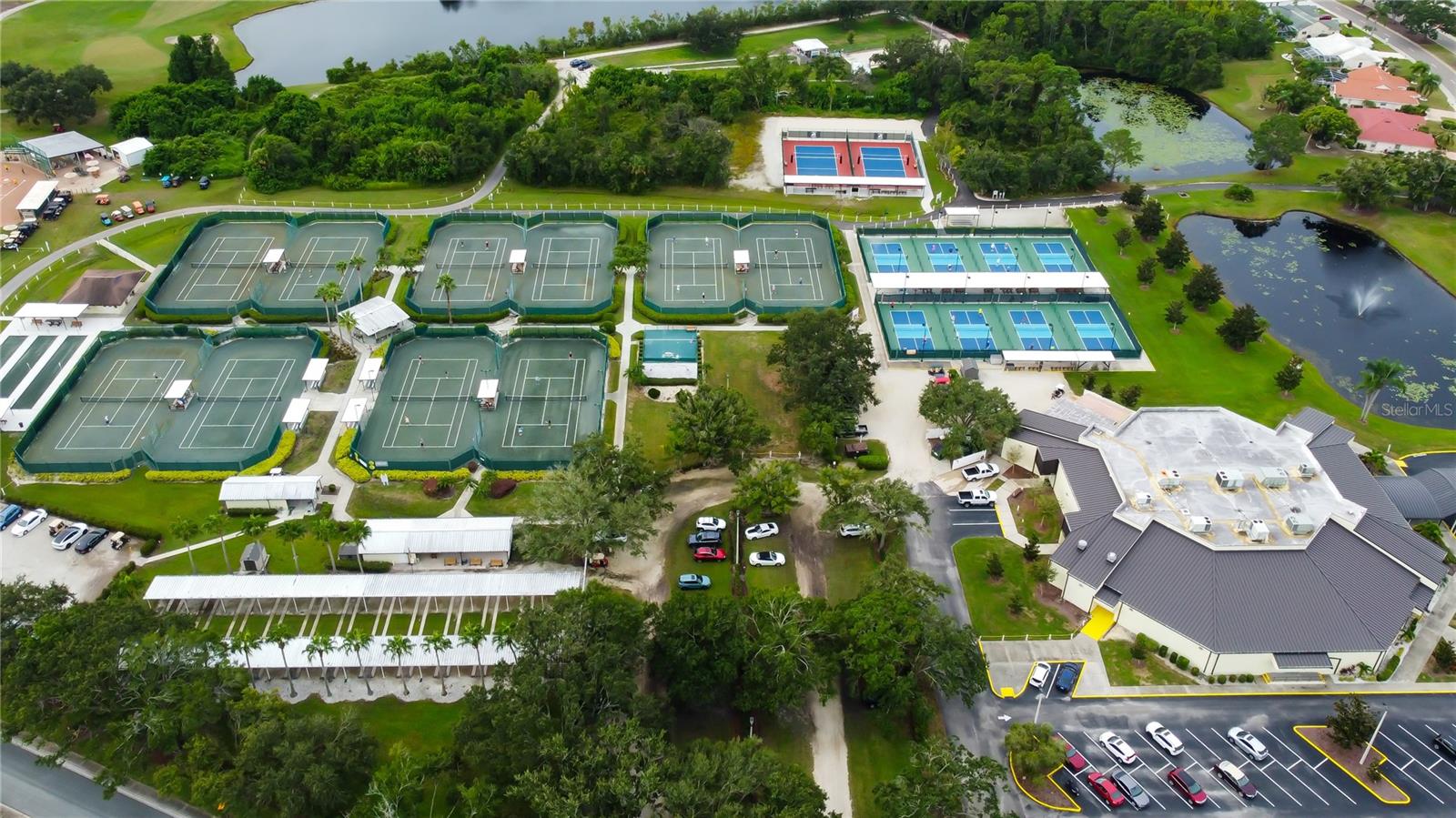 Clubhouse, Pool, Golf, Sports Courts & Amenities