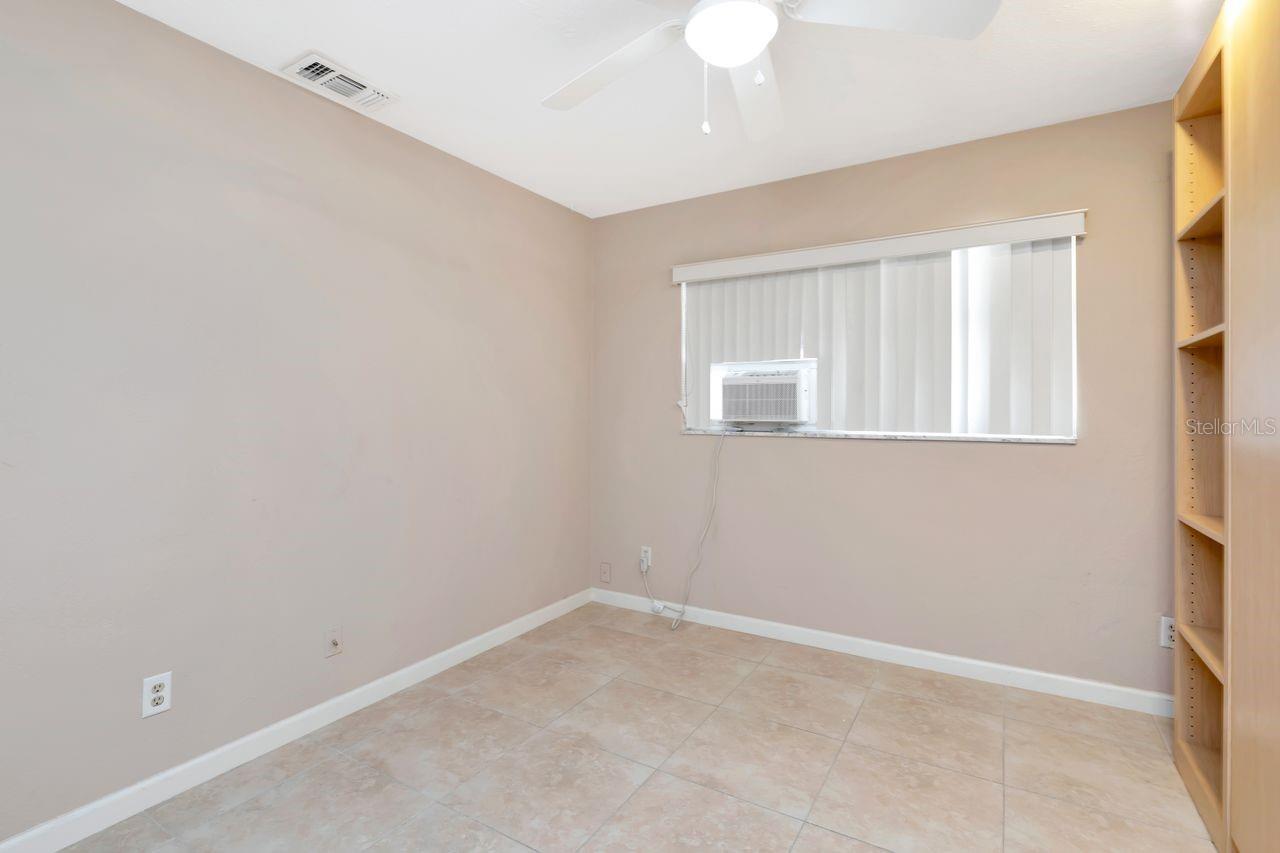 1113 45TH AVE NE, ST PETERSBURG, FL, 33703