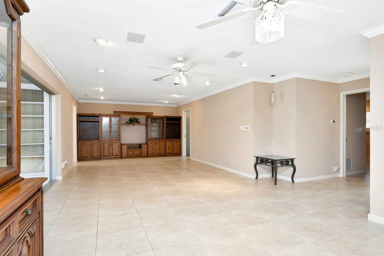 1113 45TH AVE NE, ST PETERSBURG, FL, 33703