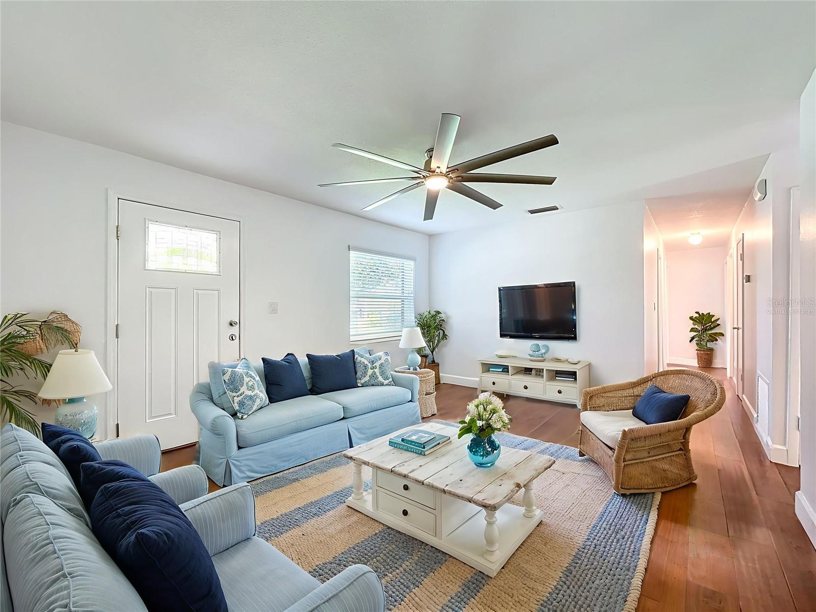 184 GROVELAND RD, MOUNT DORA, FL, 32757