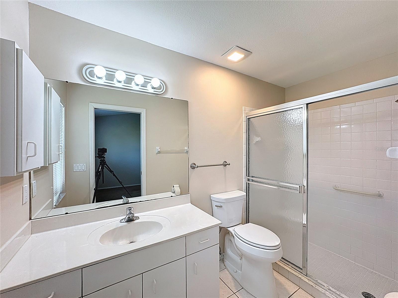 677 IRONWOOD CIR #104, VENICE, FL, 34292