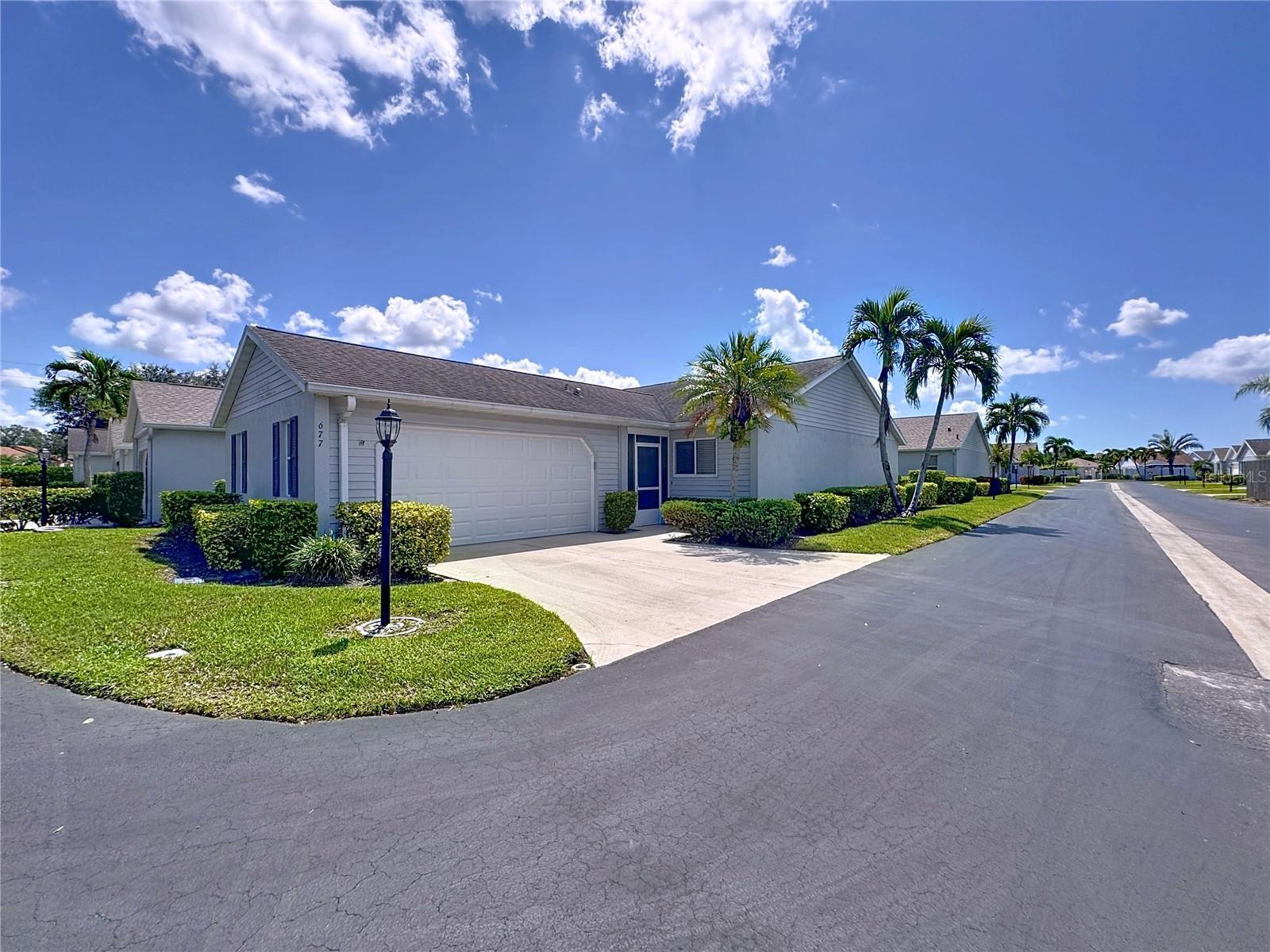 677 IRONWOOD CIR #104, VENICE, FL, 34292