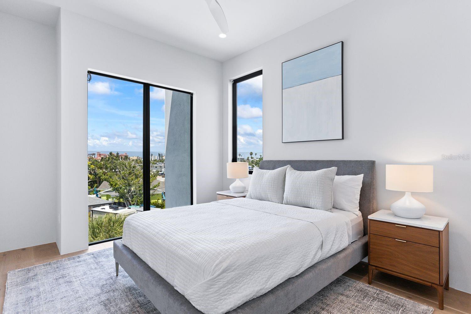 TB8427384 Property Photo