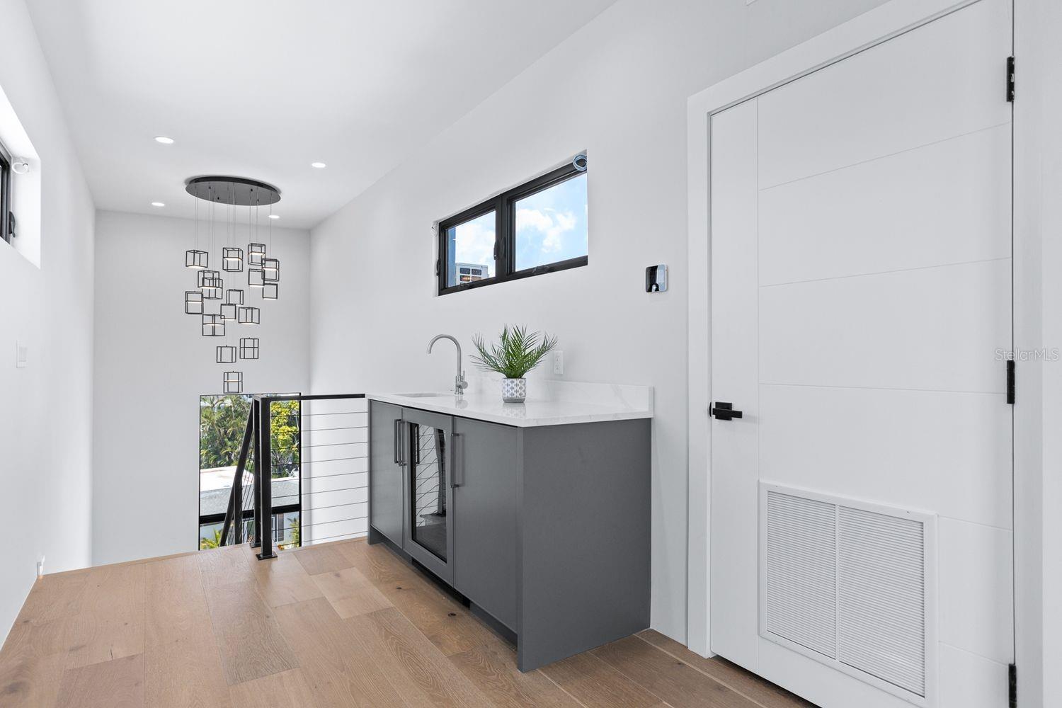 TB8427384 Property Photo