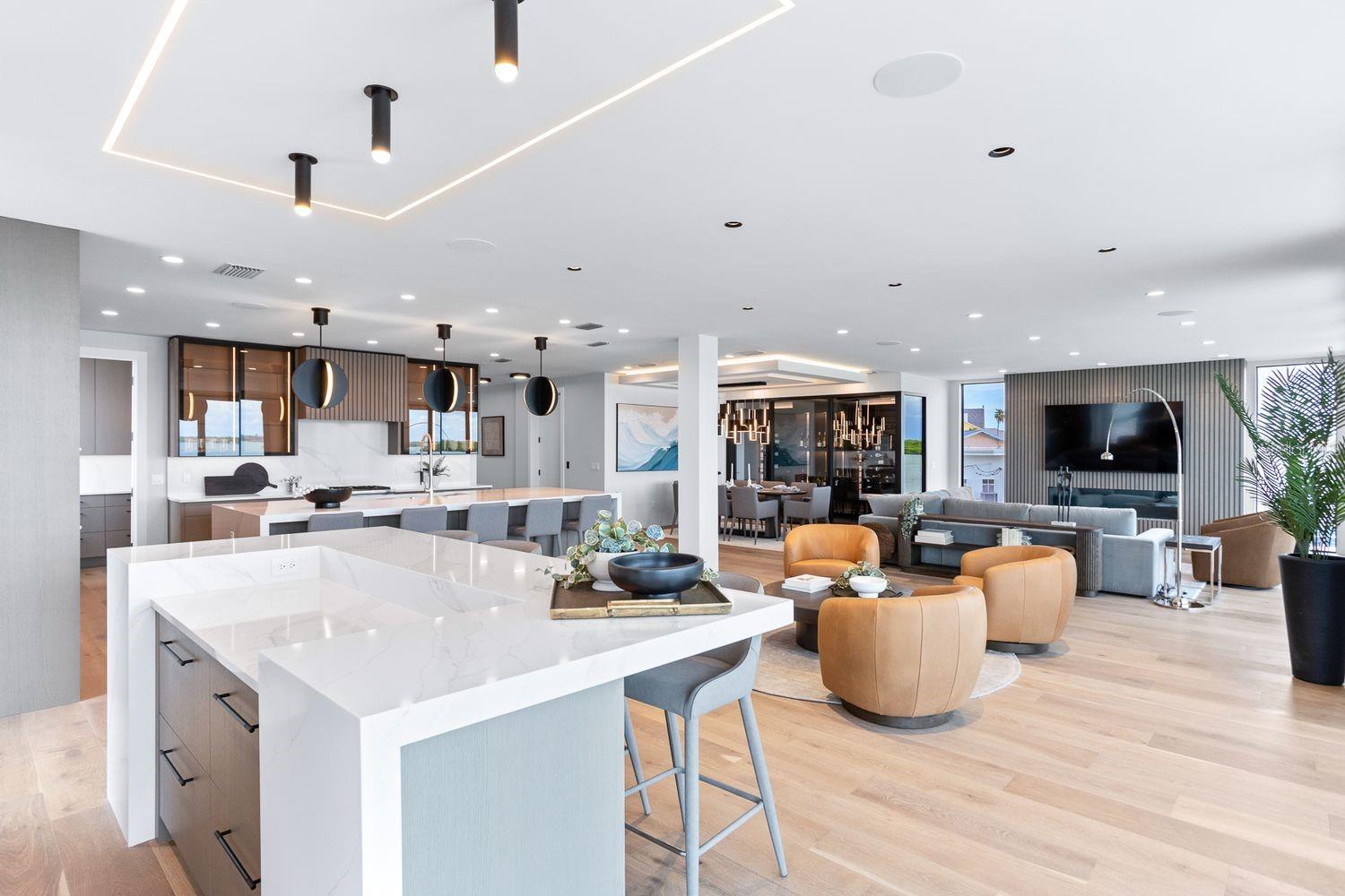 TB8427384 Property Photo