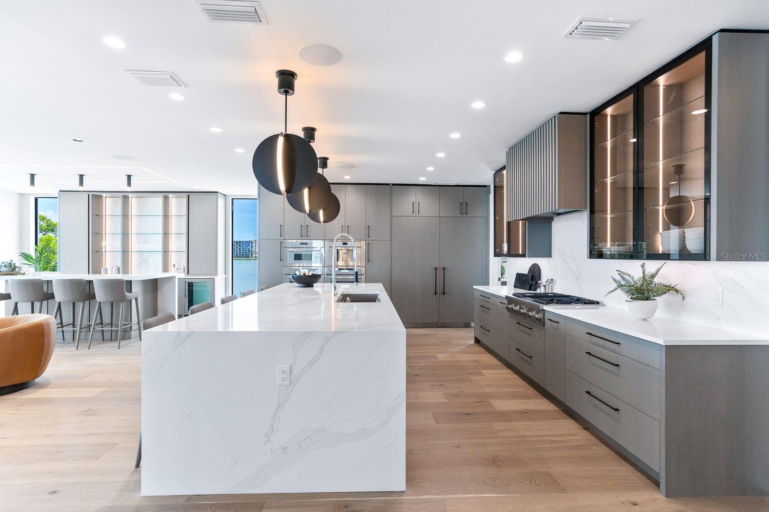 TB8427384 Property Photo