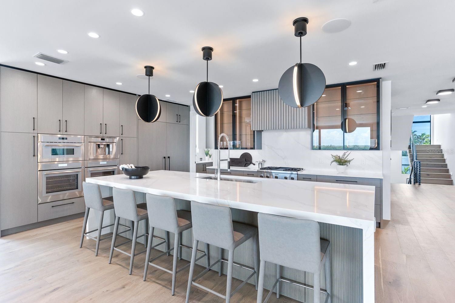 TB8427384 Property Photo