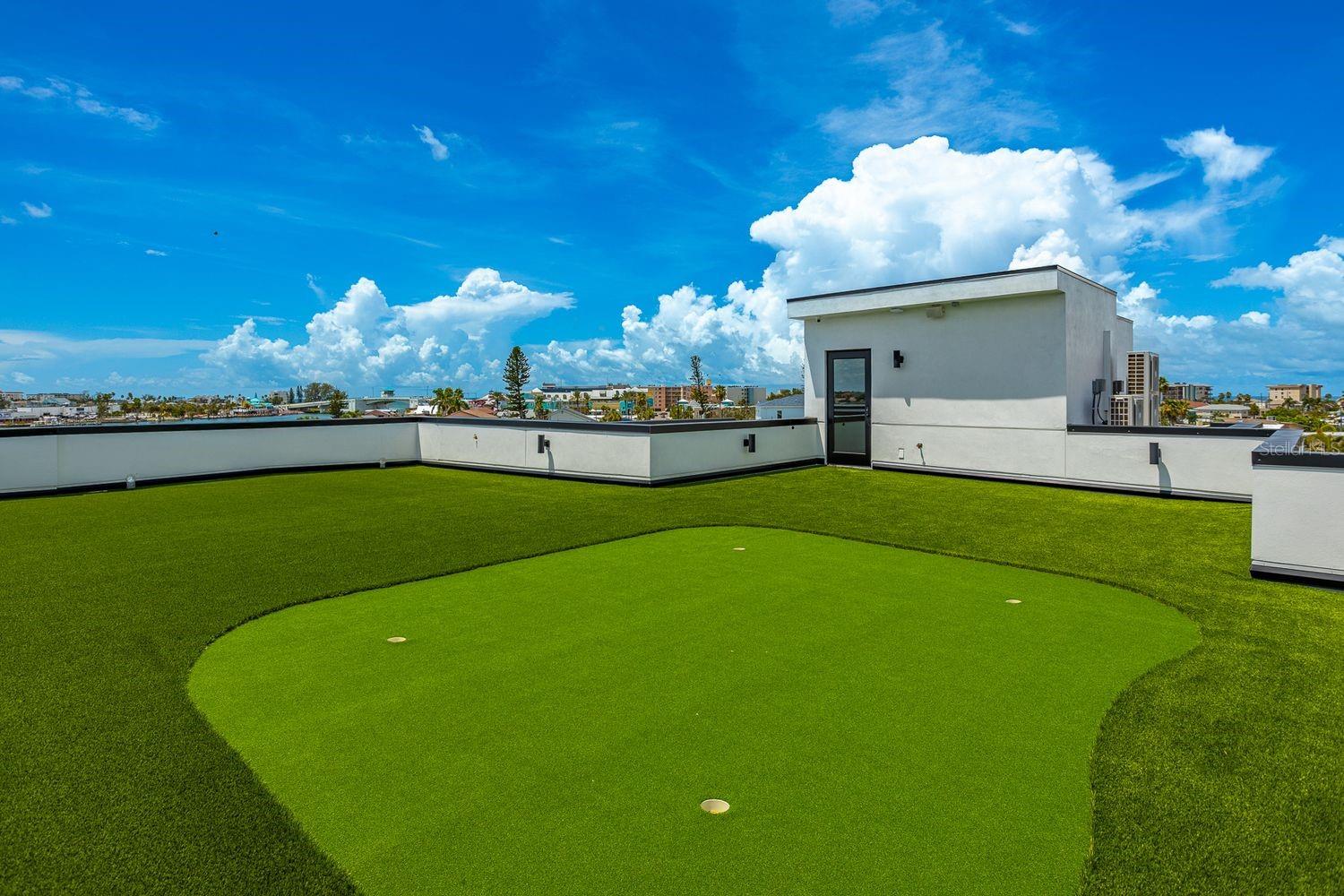 TB8427384 Property Photo