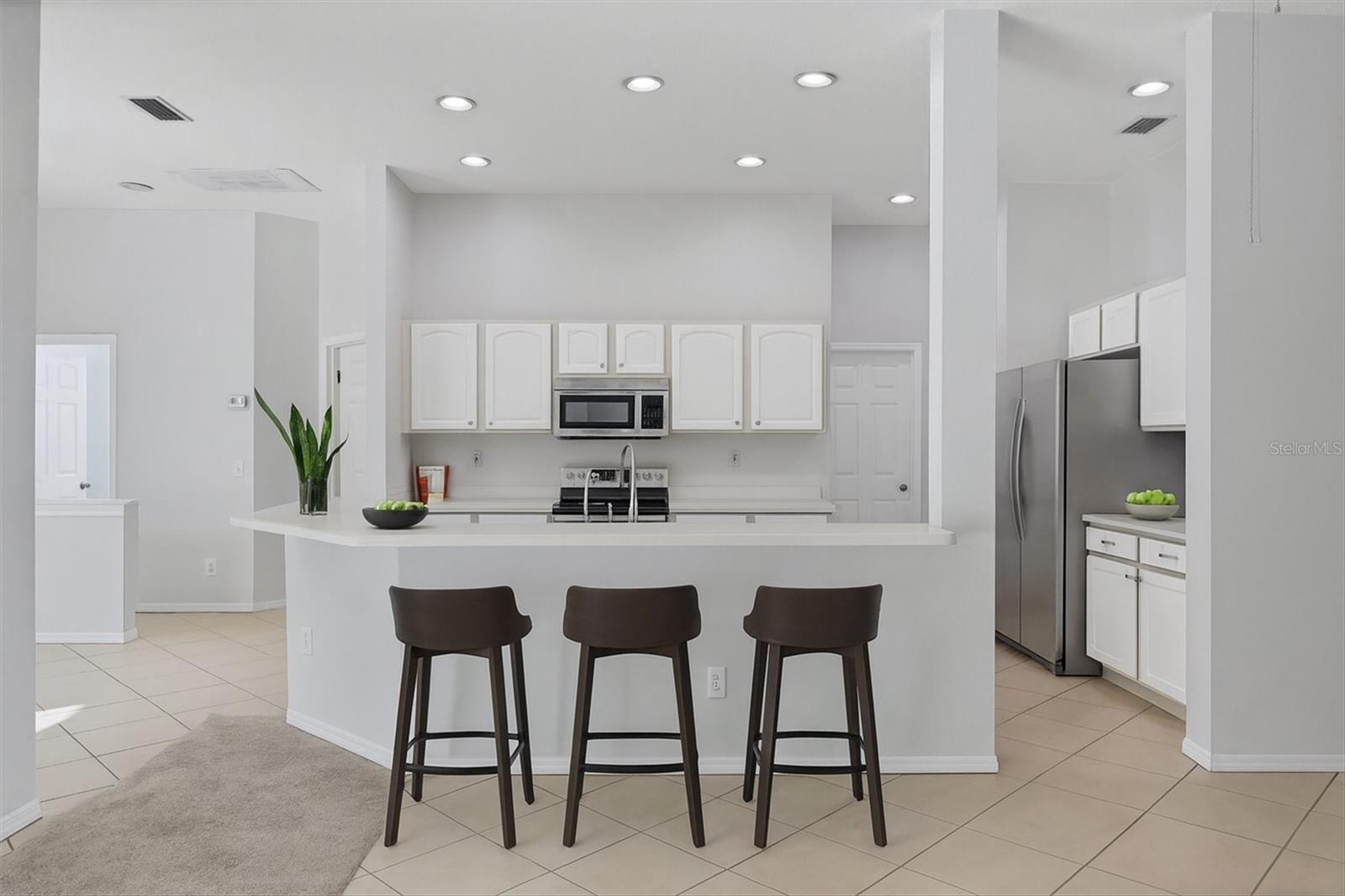 A4664981 Property Photo